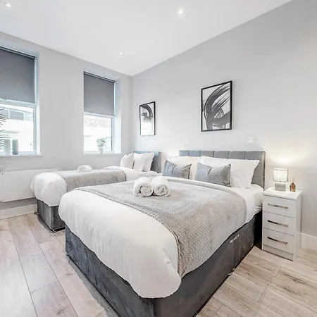 Avenir Heights By Mcf Apartment Coulsdon