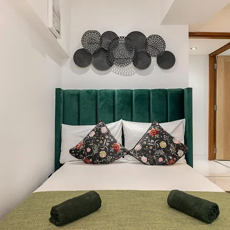 Apartment At Kensington Olympia