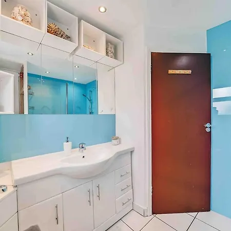 Lovely 2-bed Close To Excel And O2 Arena Apartment London