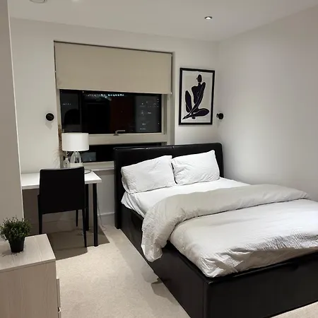 Apartment Talisman Tower London