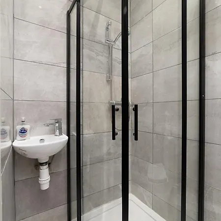 Luxury In Holborn Walk To Oxford Street & Covent Garden Apartment *