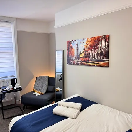 Luxury And Stylish Ensuits Guest house *
