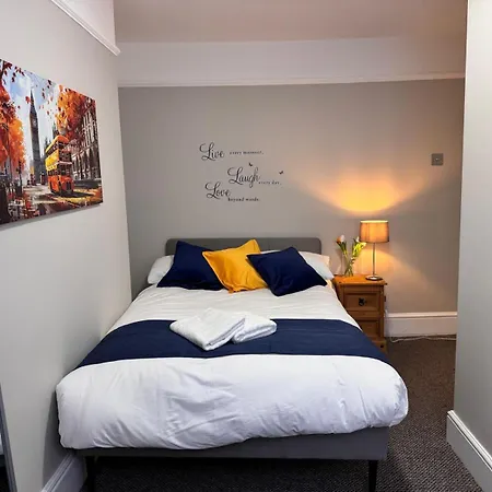 Guest house Luxury And Stylish Ensuits *