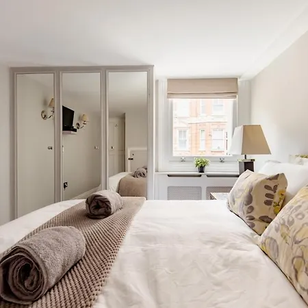 Stunning 2 Bed Duplex With Quiet Communal Garden Apartment *
