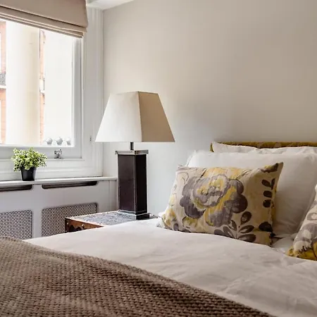 Stunning 2 Bed Duplex With Quiet Communal Garden Apartment