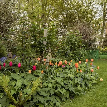 Stunning 2 Bed Duplex With Quiet Communal Garden *