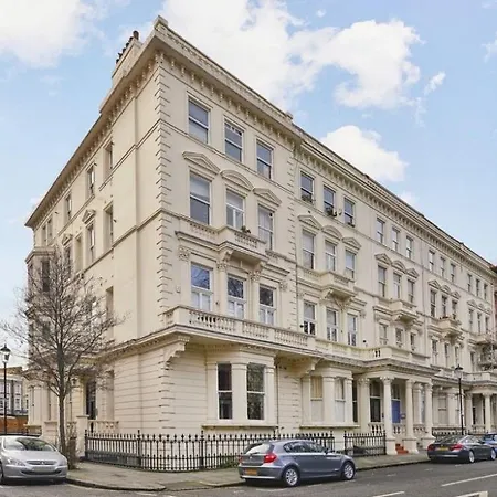 Stunning 2 Bed Duplex With Quiet Communal Garden Apartment