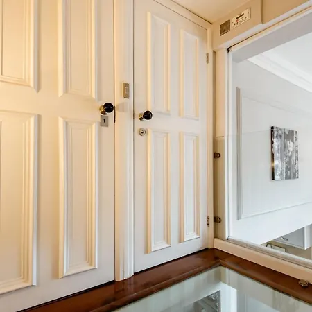 Stunning 2 Bed Duplex With Quiet Communal Garden *