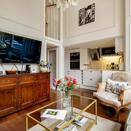Stunning 2 Bed Duplex With Quiet Communal Garden