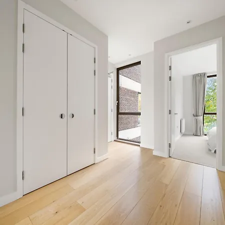Apartment 2 Bed 2 Bath Modern Near Big Ben In Zone1 *