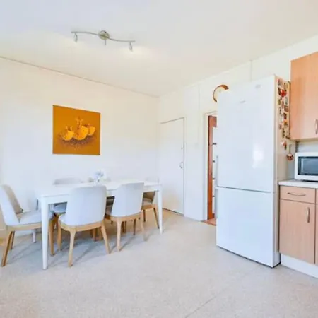 Zone 2 Holiday home London