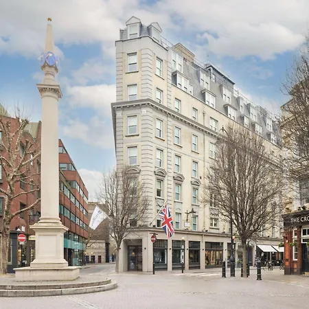 Radisson Blu Hotel, Mercer Street London