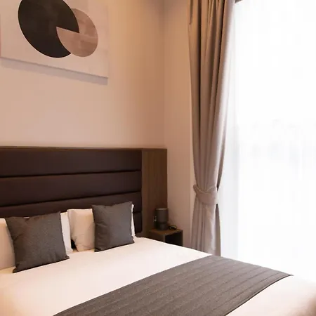 Reem Hotel