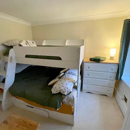 Honeybee Holiday home London