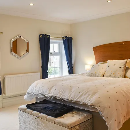 Honeybee Holiday home London