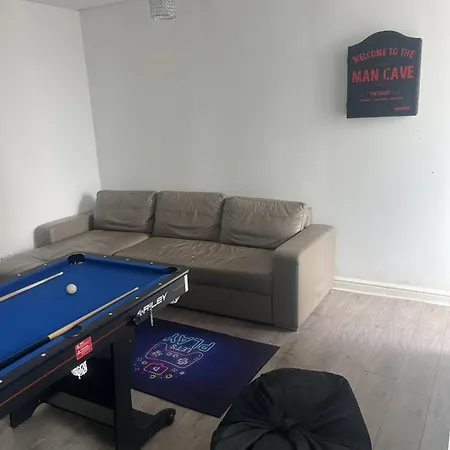 Reach Retreat Spacious 4bed House Startford Maryland Great Transport Links *