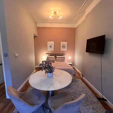 Apartment Stylish For 3 Near Regents Park N4 *