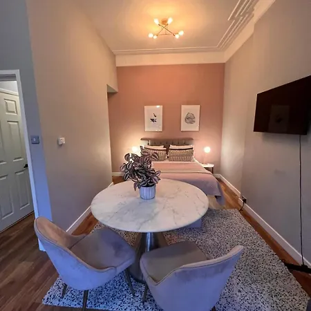Apartment Stylish For 3 Near Regents Park N4 London