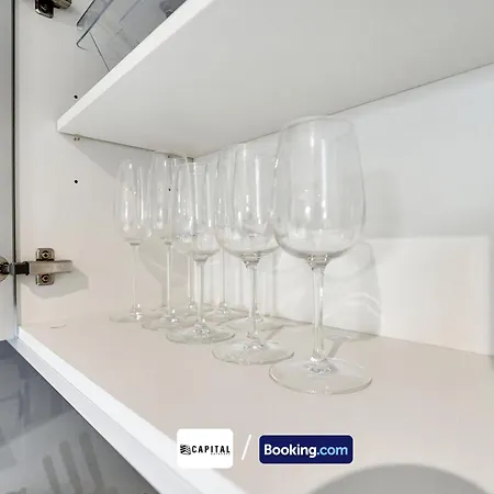Cozy In Camden Town By Capital Retreats Short Lets & Serviced With Balcony, Free Wifi * London