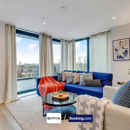 Cozy In Camden Town By Capital Retreats Short Lets & Serviced With Balcony, Free Wifi *