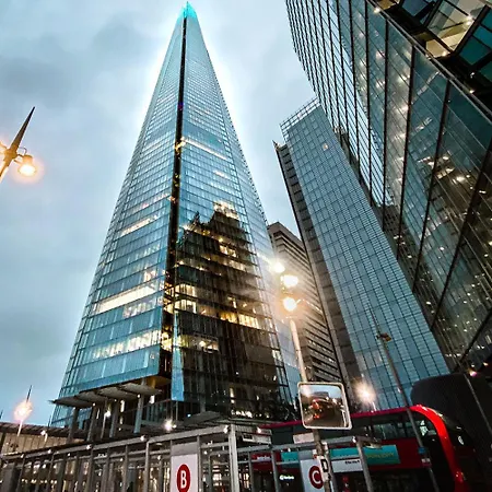 20 Percent Off -Todayonly-Mobilerate Offers-Genius Offers-Londonbridge City Apartment W Free Parking-Wifi-Sleeps7-4Beds-Netflix-Family! * London
