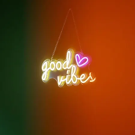 20 Percent Off -Todayonly-Mobilerate Offers-Genius Offers-Londonbridge City Apartment W Free Parking-Wifi-Sleeps7-4Beds-Netflix-Family! * London