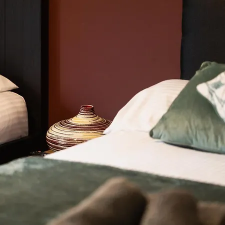 20 Percent Off -Todayonly-Mobilerate Offers-Genius Offers-Londonbridge City Apartment W Free Parking-Wifi-Sleeps7-4Beds-Netflix-Family! *