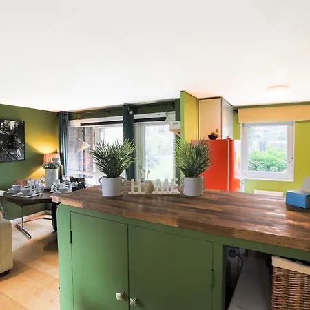 20 Percent Off -Todayonly-Mobilerate Offers-Genius Offers-Londonbridge City Apartment W Free Parking-Wifi-Sleeps7-4Beds-Netflix-Family! *