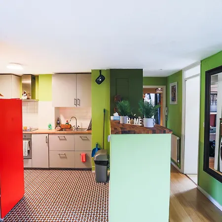 20 Percent Off -Todayonly-Mobilerate Offers-Genius Offers-Londonbridge City Apartment W Free Parking-Wifi-Sleeps7-4Beds-Netflix-Family! Apartment