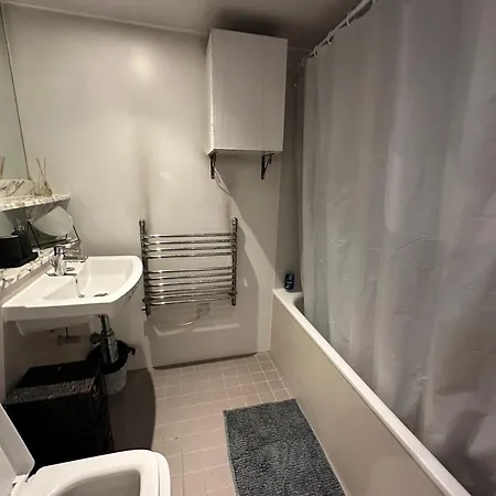Greenwich Luxe Exclusive Apartment