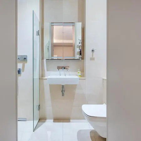 Holiday home Three Bedroom, Leicester Square Duplex