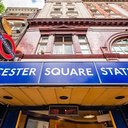 Three Bedroom, Leicester Square Duplex Holiday home London