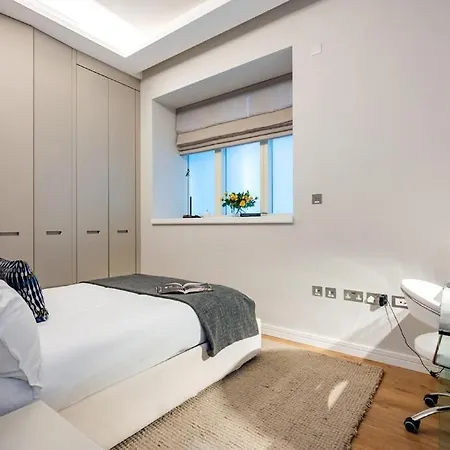Three Bedroom, Leicester Square Duplex *