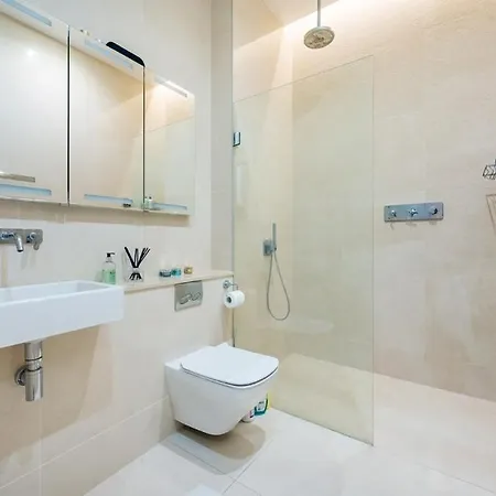 Three Bedroom, Leicester Square Duplex