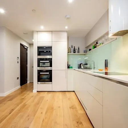Three Bedroom, Leicester Square Duplex *
