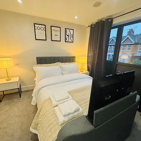 Coach House * London