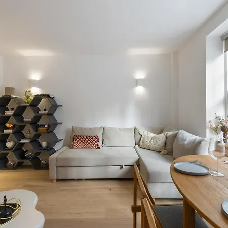 Luxury 2bed 2bath In Westminster 7ppl