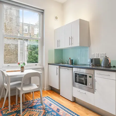 Bright And Airy One Bedroom Condo, Olympia, Kensington *