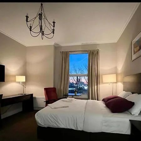 Ariana - Near Wembley And Hotel London