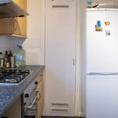 Apartamento Remote Work Entire Flat 20min To Oxford St Londres