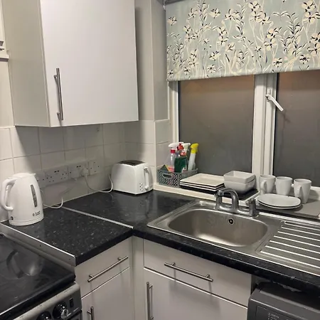 Cosy East Apartment London