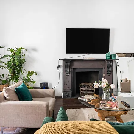 Apartment Classy High Ceilings 2 Bdr Next To Hyde Park