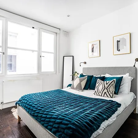 Classy High Ceilings 2 Bdr Next To Hyde Park Apartment London
