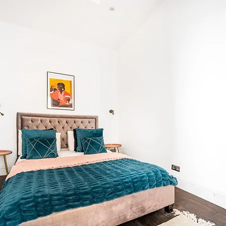 Classy High Ceilings 2 Bdr Next To Hyde Park * London