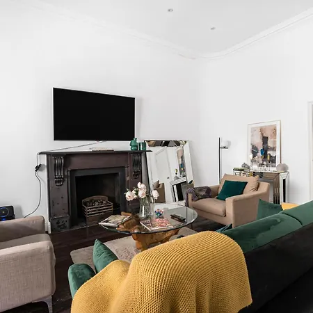 Classy High Ceilings 2 Bdr Next To Hyde Park *