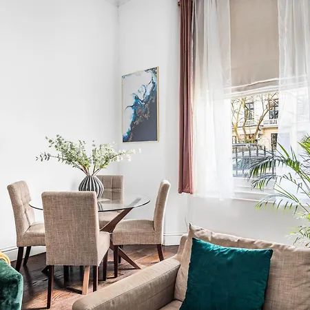 Apartment Classy High Ceilings 2 Bdr Next To Hyde Park
