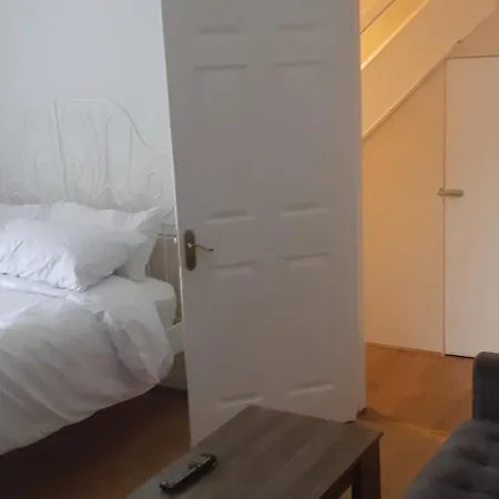 Homestay Tonyhomes Dagenham