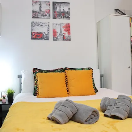 Stylish - Private Bathroom, 15mins To London! *