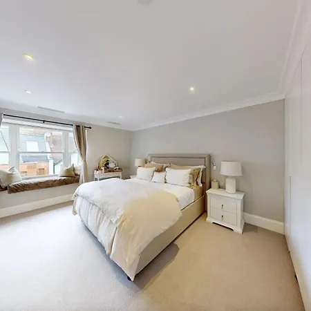 Buckingham & Lloyds Knightsbridge 5* London