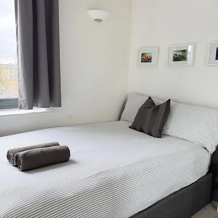 Spacious 2 Bedroom Flat, Near Kings Cross, Location Apartment London